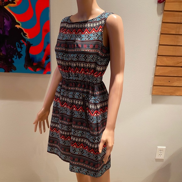 **Multicolored Dress** - Picture 2 of 7